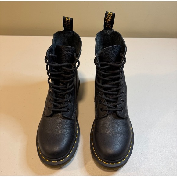 Dr. Martens Black Pascal 8 Eye Lace Up Casual Soft Leather‎ Combat Boots Women 7